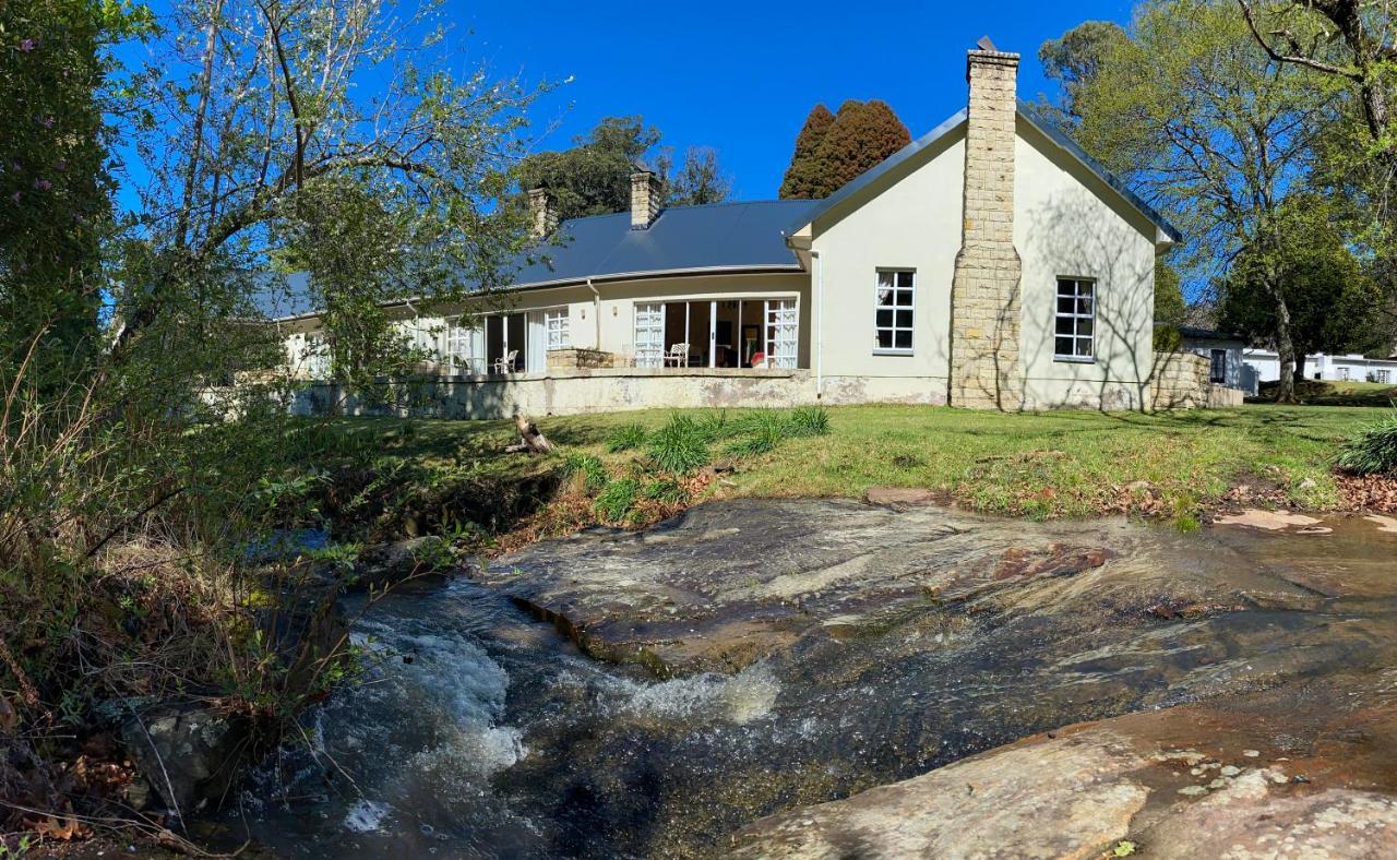 The Historic Hogsback Inn Exterior photo